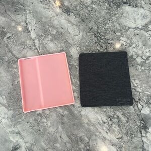 Kindle Oasis 10th generation covers, set of two